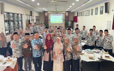MTs Almaarif 01 Singosari Perkuat Komitmen Sekolah Ramah Anak Melalui Bedah Indikator dan Bukti Dukung