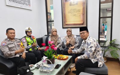 MTs Almaarif 01 Singosari Bersama Polsek Ajak Siswa Bangun Disiplin Positif dan Bijak Bermedia Sosial